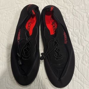 Speedo Adjustable swim shoes